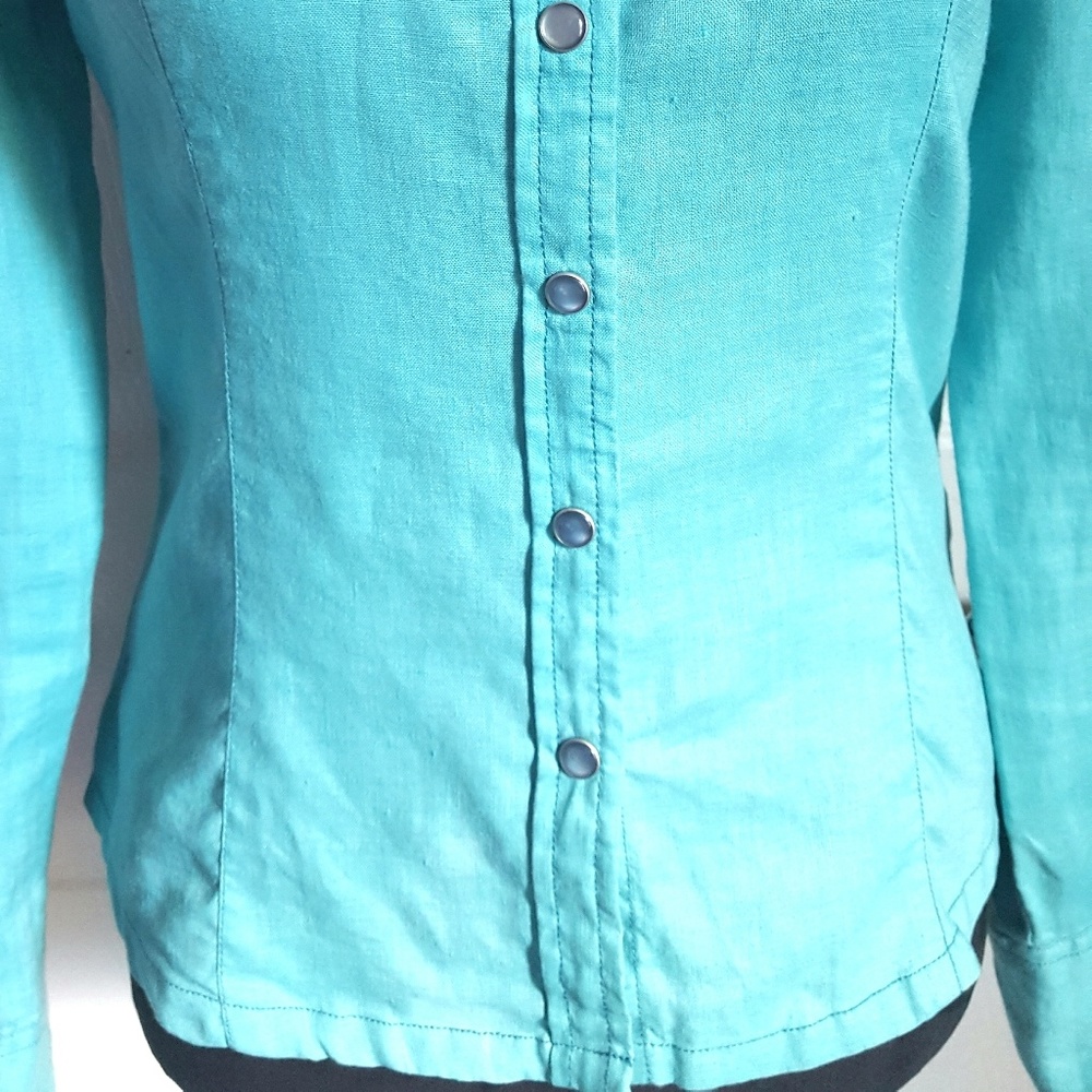 Dkny Active Linen Snap Button Down Top - image 5